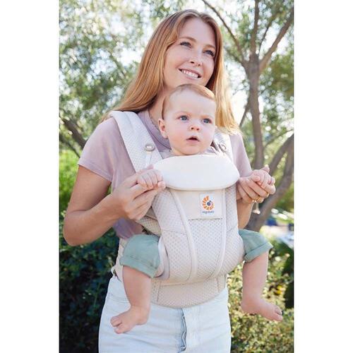 Ergobaby(エルゴベビー) OMNI Breeze ナチュラルベージュ 【抱っこ紐 柔らかソフトフレックスメッシュ 対面抱き 腰抱き おんぶ 前向き抱き ミニポーチ付き 新生児～20.4kg】】